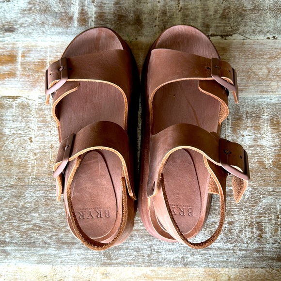 Bryr Gigi Size 35/5 NEW - Picture 2 of 5